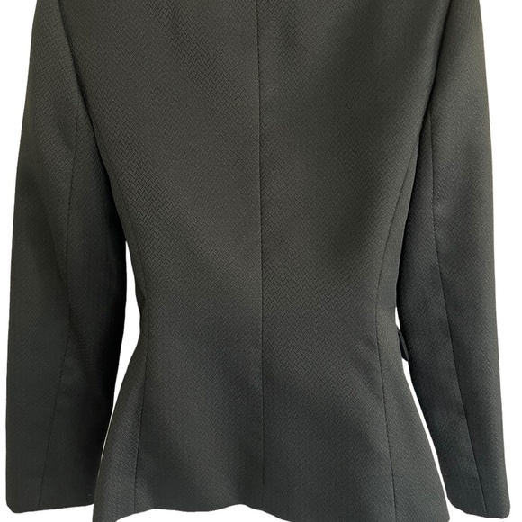 Tahari | Arthur S. Levine| Black Herringbone Pattern Blazer - Picture 6 of 6